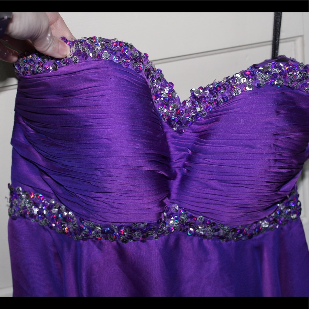 Purple strapless formal dress